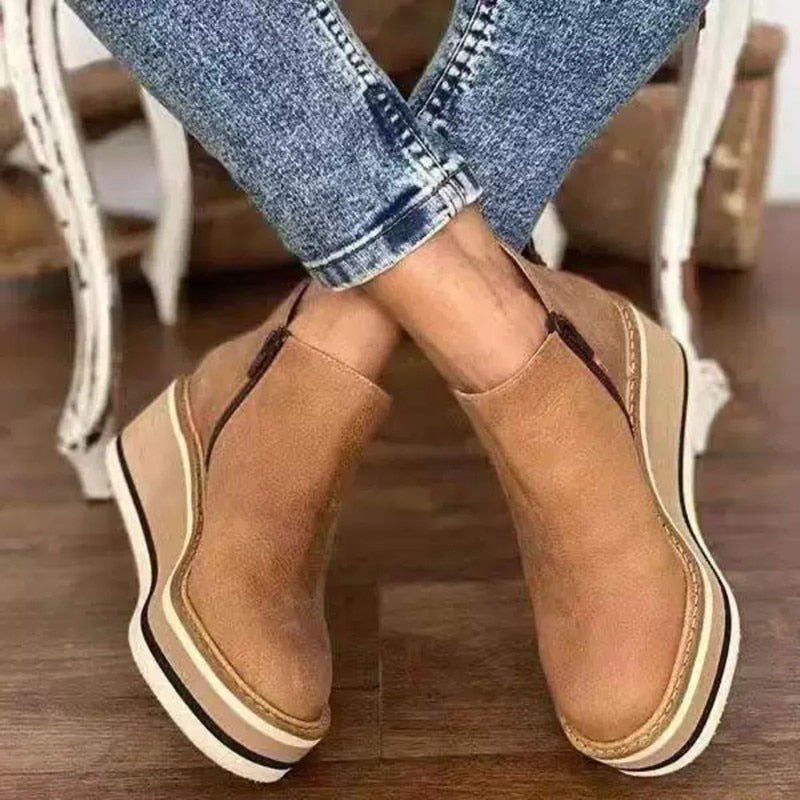 Stylish Women's Ankle Boots with Platform